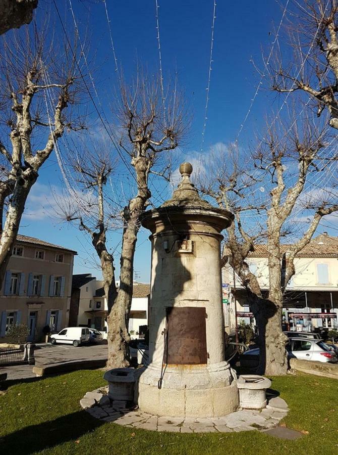 Gite Fa Mille Maison Bleu Robion en Luberon Экстерьер фото